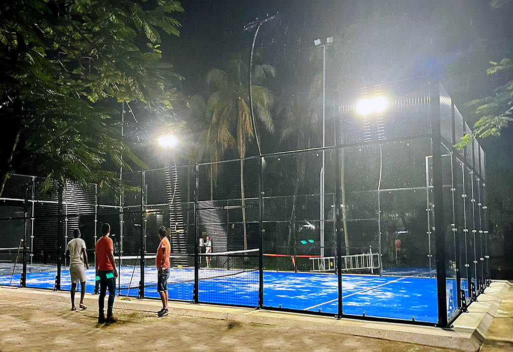 Gabon- 2 sets de courts de padel classiques installés