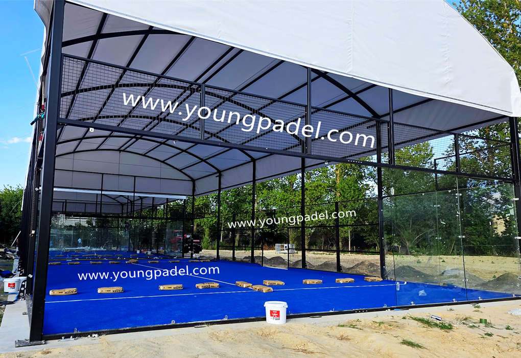Colombie – 61 terrains de padel avec toiture installés